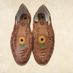 NWOT/ Calza-arte Genuine Leather Mexican Sunflower Huaraches